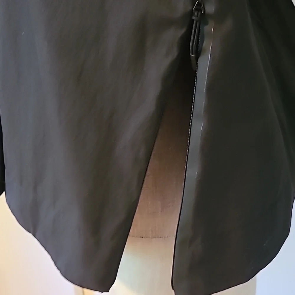 Nike Jacket - Picture 6 of 8